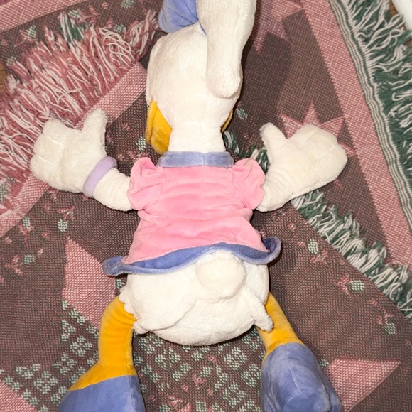 Daisy Duck Plush - Picture 4 of 5
